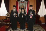 Ο Μακαριώτατος & ο Επίσκ. Δοροστόλου κ. Αμβρόσιος με τη συνοδεία αυτού. 