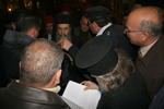 Οι Ελληνορθόδοξοι ζητούντες την τήρηση της υπογραφείσης συμφωνίας