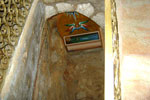 Το εσωτερικό του τάφου του Αγίου Συμεών στο Καταμόνας