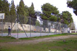 Όψεις των γηπέδων καλαθοσφαίρισης και ποδοσφαίρου. Στο background οι νότιες-νοτιοανατολικές παρυφές των Ιεροσολύμων