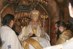 Ο Άγιος Καπιτωλιάδος ευλογεί τον μέλλοντα να προσέλθει σε χειροτονία