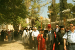 Η λιτανεία από το λόφο της Αγίας Σιών προς το υπερώο