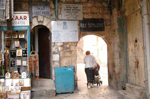 Η πρόσβαση για την  Ανατολική Πύλη παρά το Μετόχι της Γεθσημανής.