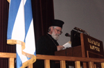 Ο π. Γεώργιος Δράγας κατά την εκφώνηση της εισήγησής του