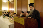 Ο π. Δημήτριος, γραμματέας της Ιεράς Συνόδου, συστήνει την Αγιοταφιτική Αδελφότητα