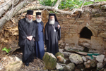 Ο Μακαριώτατος στη βρύση του Αγιάσματος
