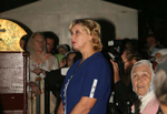 Η πρέσβυς της Μολδαβίας κ. Λαρίσα Μίκολετς κατά τη νυκτερινή θεία Λειτουργία