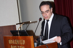 Ο Καθηγητής κ. Σπυρίδων Τσιτσίγκος κατά την εκφώνηση της εισήγησής του
